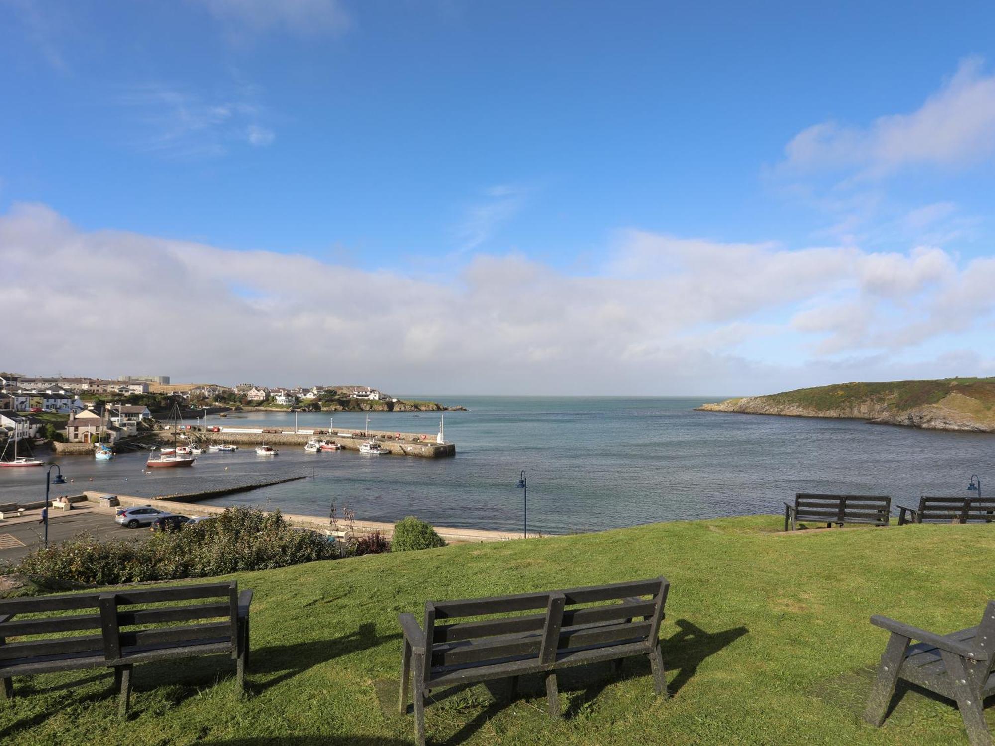 The Studio The Old Post Office Cemaes Bay Exterior photo
